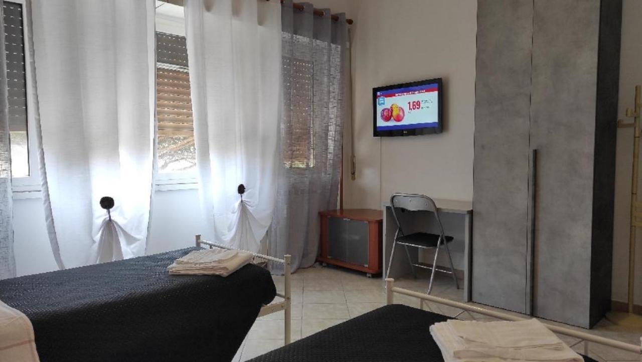 Hotel Casa Gio Lido di Ostia Zewnętrze zdjęcie